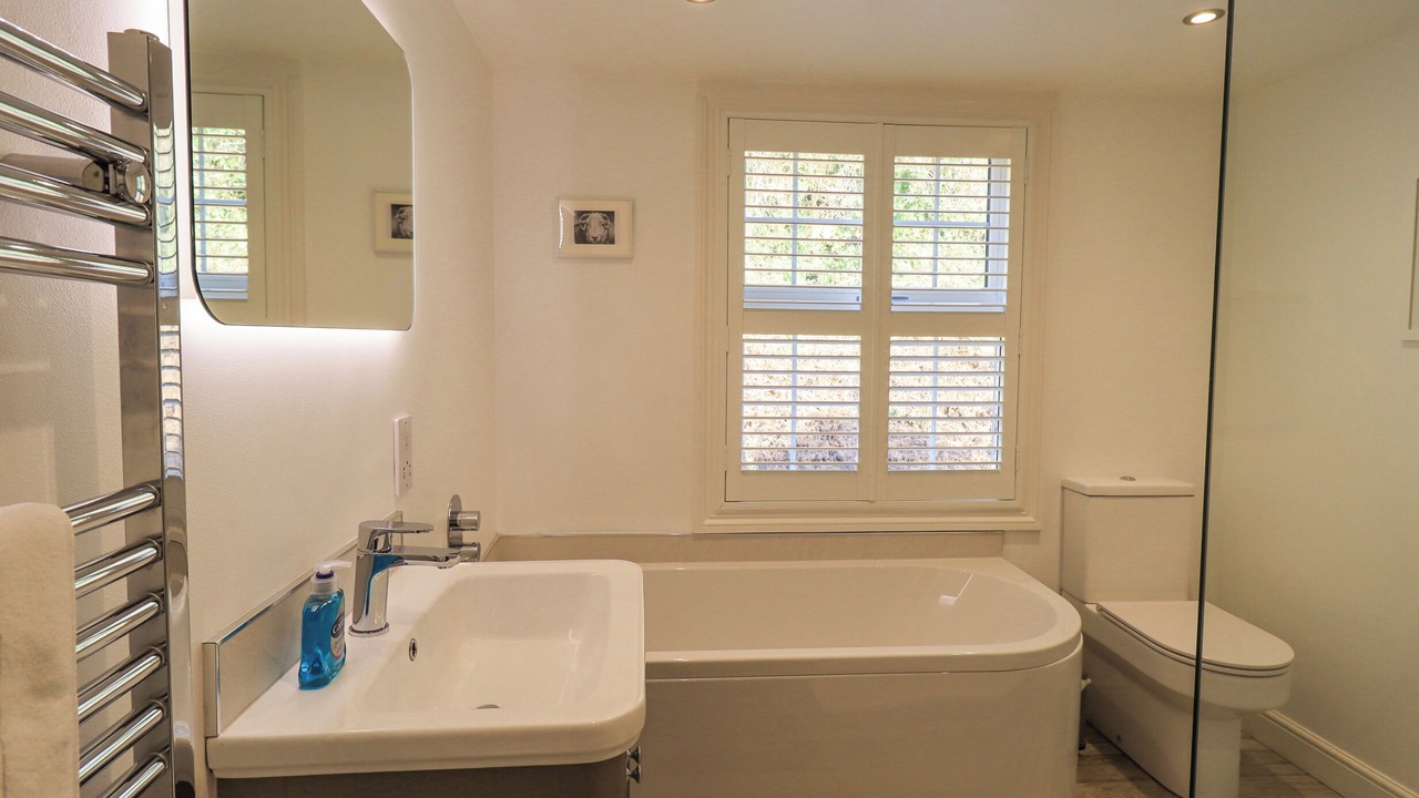 Photo of Bathroom in Chapel Stile