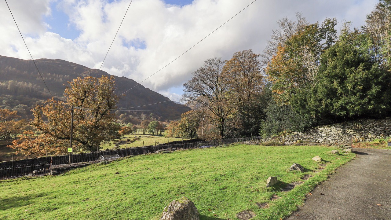 Photo of Others in Chapel Stile