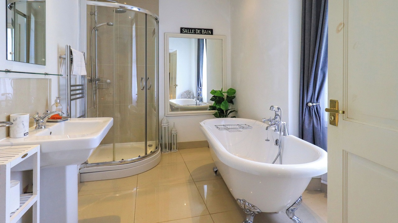 Photo of Bathroom in Windermere