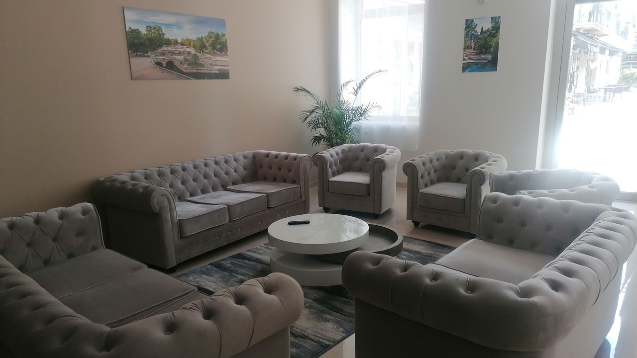 Photo of Others in Faubourg