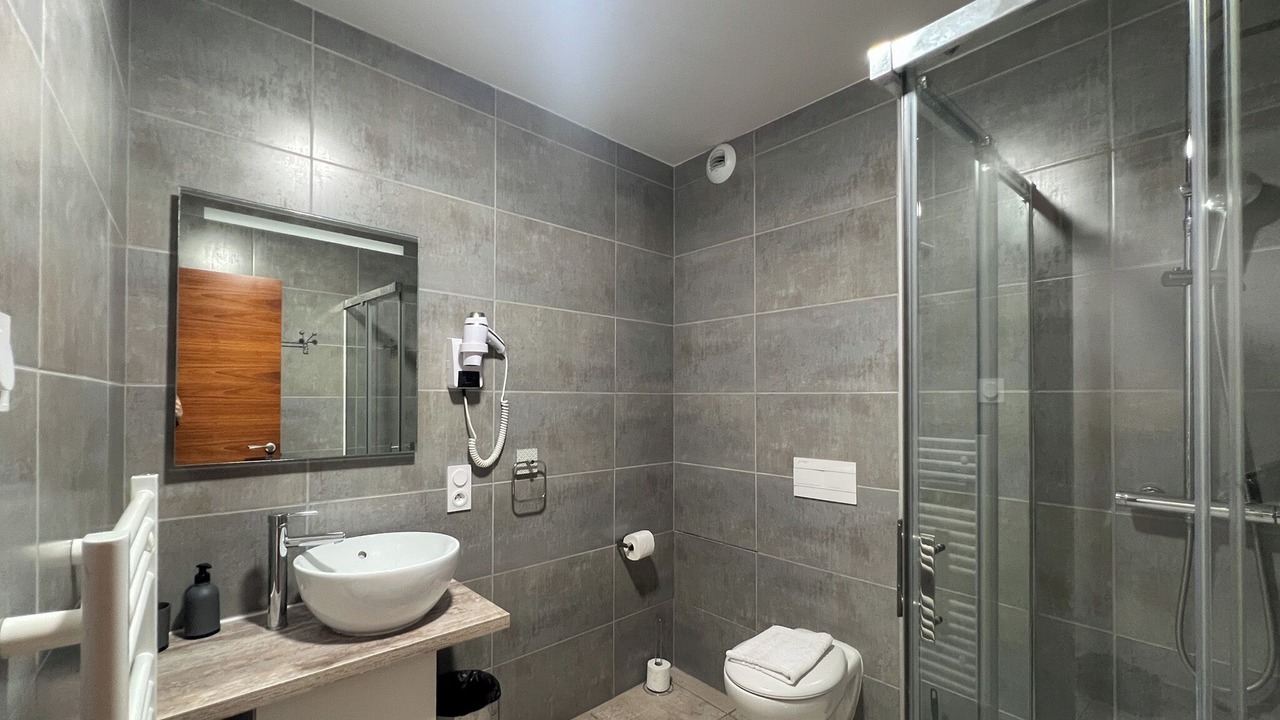 Photo of Bathroom in Faubourg