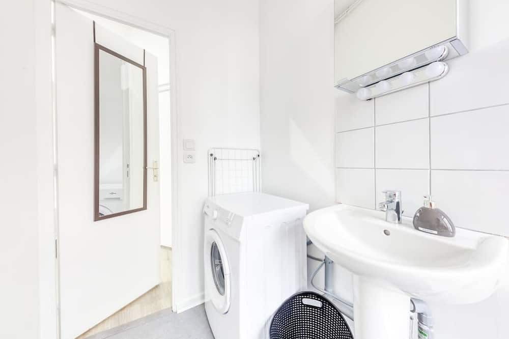 Photo of Bathroom in Tonnerre