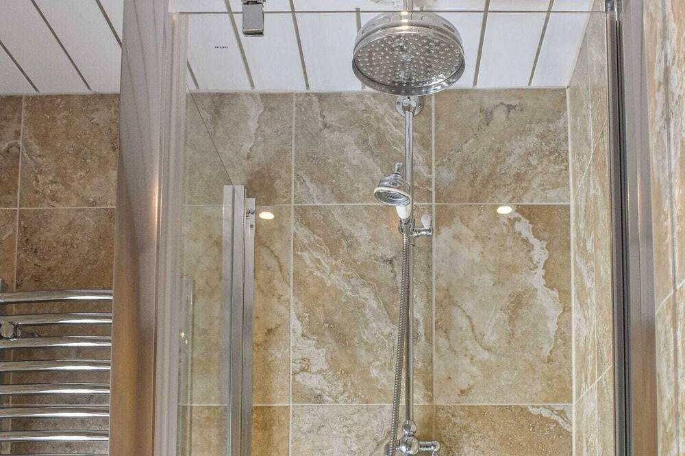 Photo of Bathroom in Glaisdale