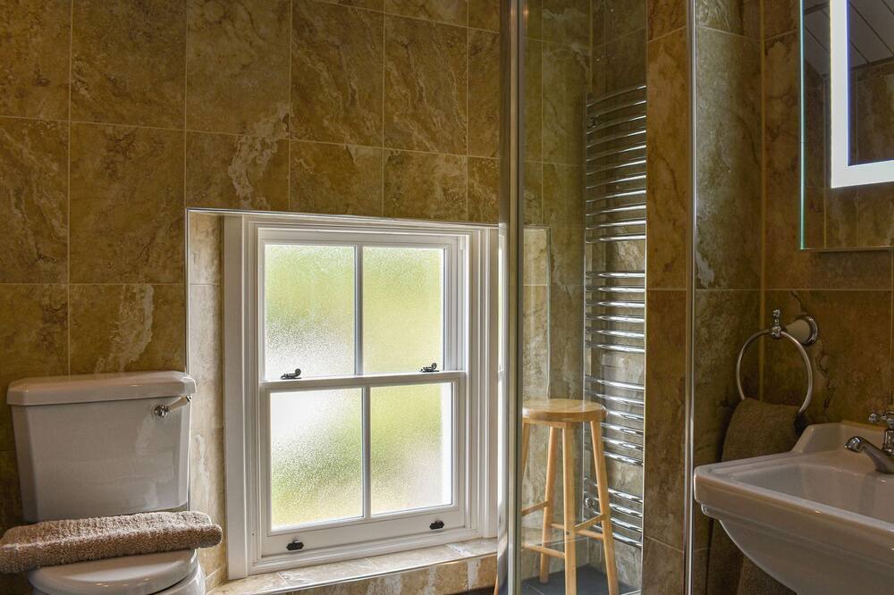 Photo of Bathroom in Glaisdale