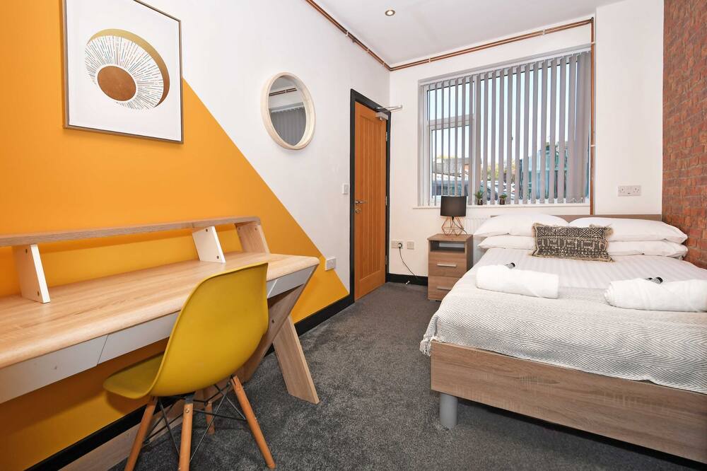 Photo of Bedroom in Newcastle-Under-Lyme