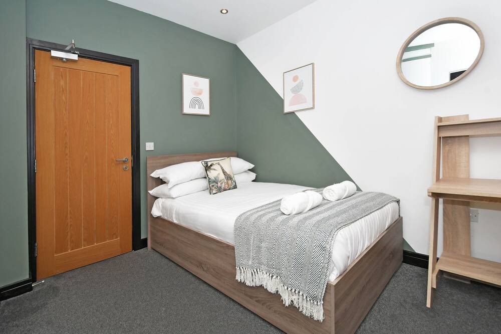 Photo of Bedroom in Newcastle-Under-Lyme