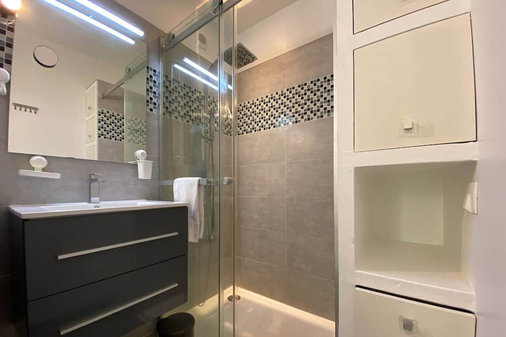 Photo of Bathroom in Taden