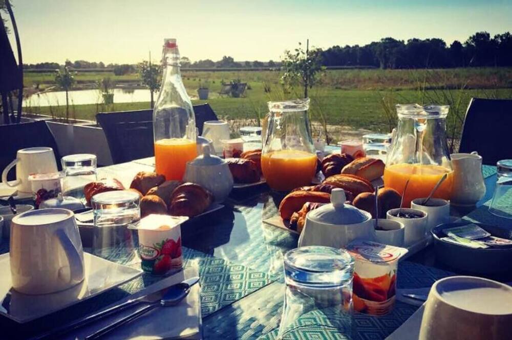 Photo of Others in Saint-Quentin-en-Tourmont