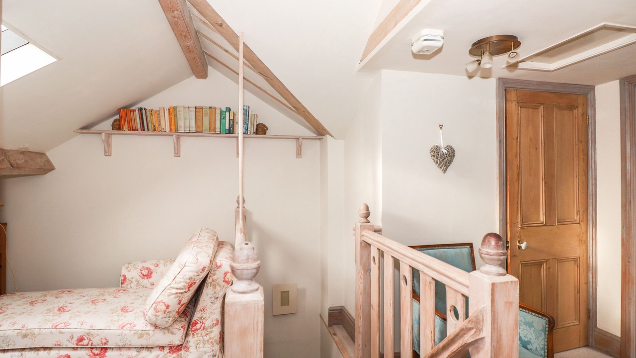 Photo of Others in Chapel Stile