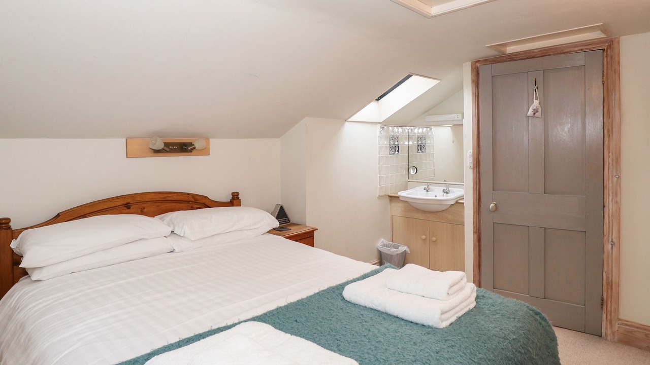 Photo of Others in Chapel Stile