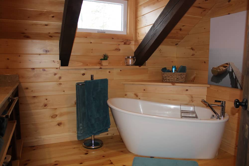Photo of Bathroom in Sainte-Marcelline-de-Kildare