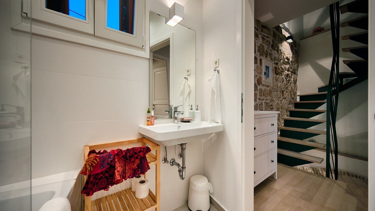 Photo of Bathroom in Vis
