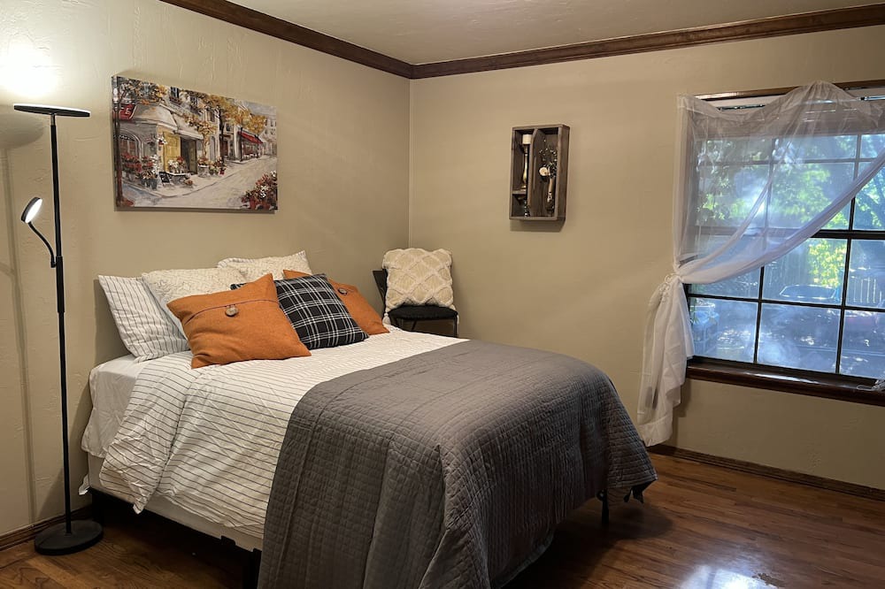 Photo of Bedroom in Canyon