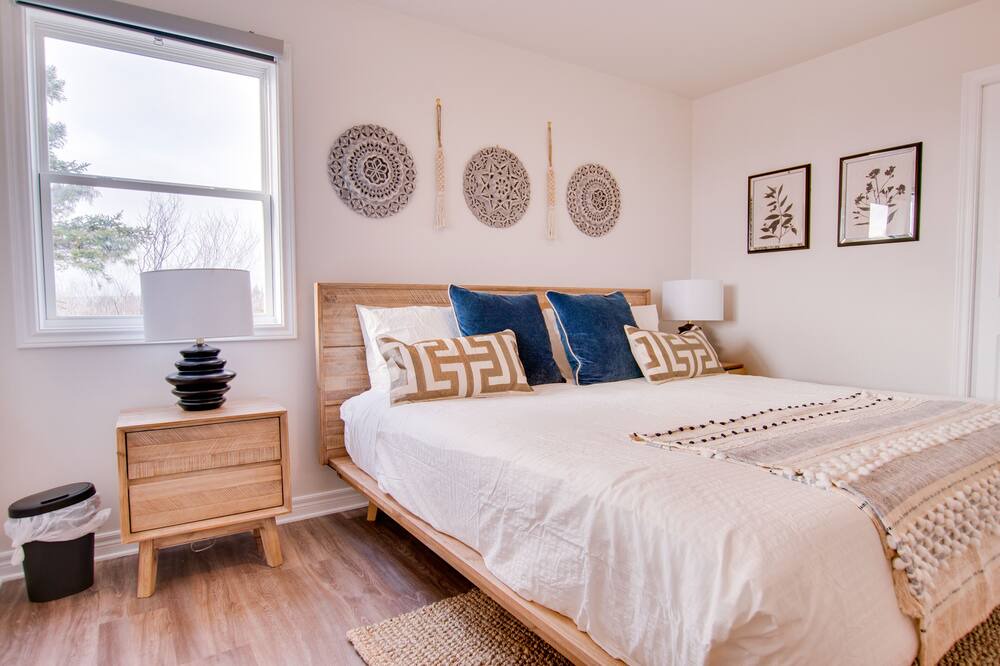 Photo of Bedroom in Hunts Point