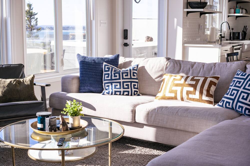 Photo of Livingroom in Hunts Point