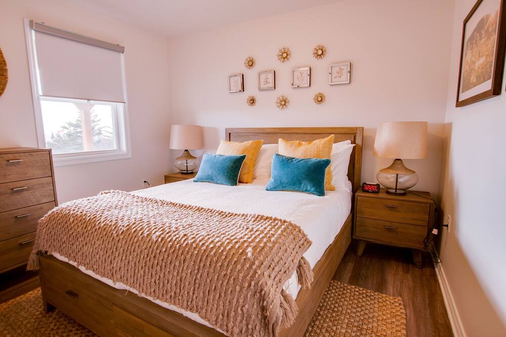 Photo of Bedroom in Hunts Point
