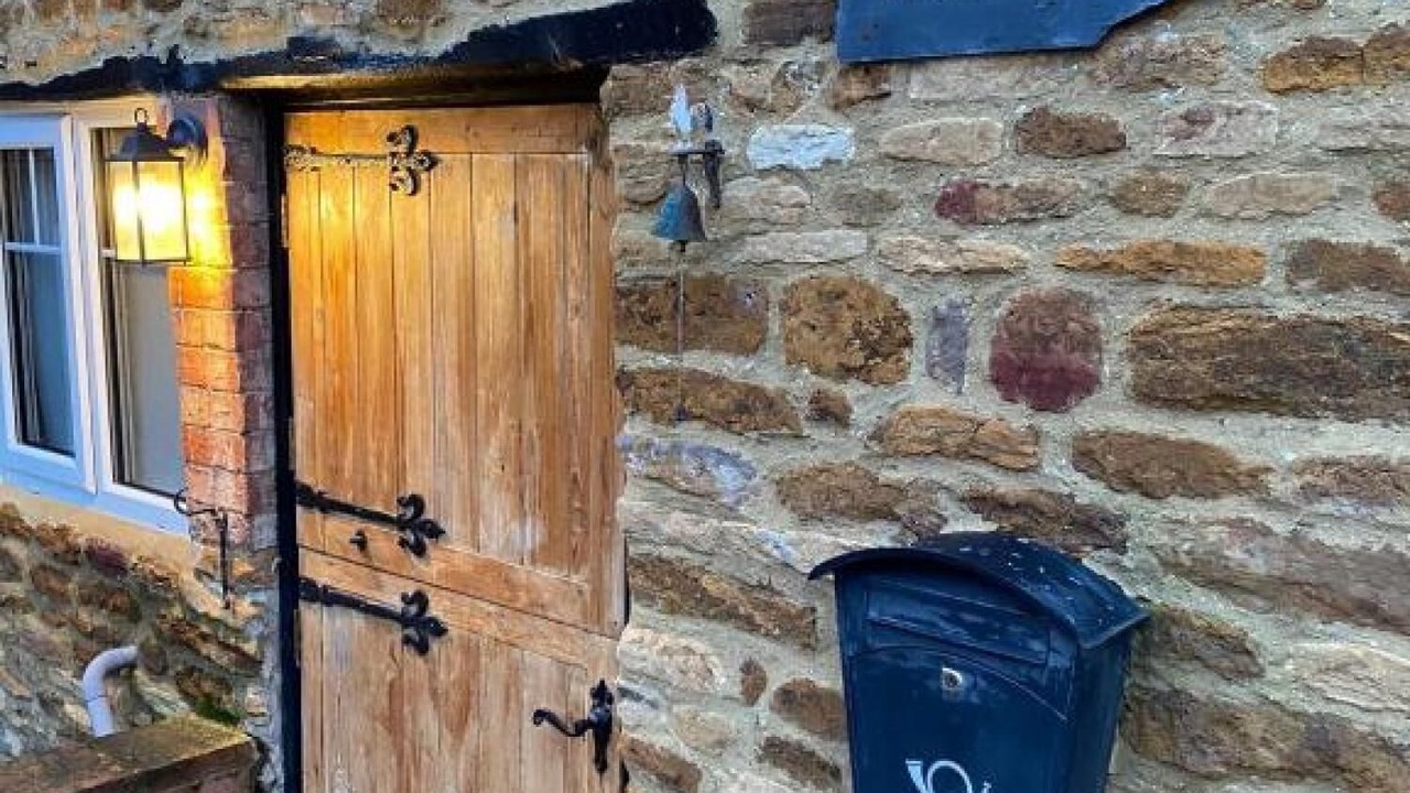 Photo of Others in Holcot