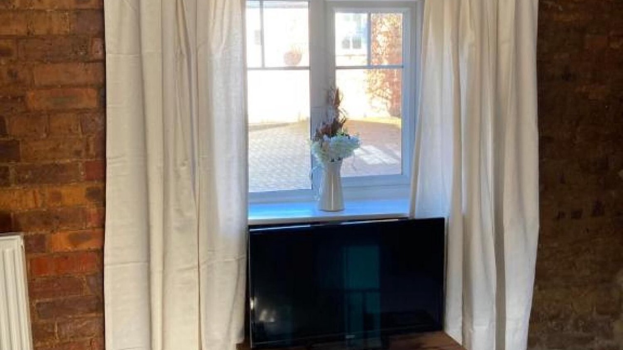 Photo of Others in Holcot