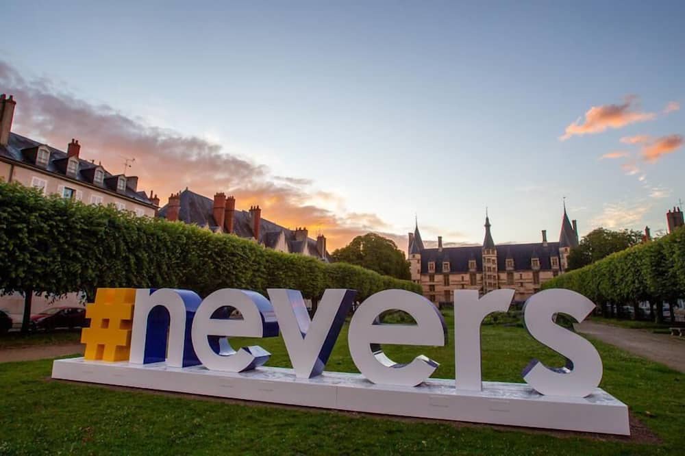 Photo of Others in Nevers