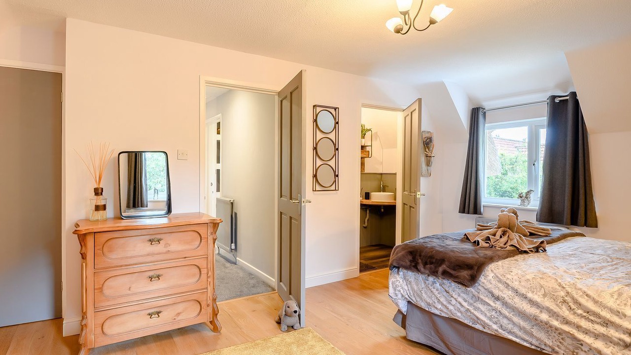 Photo of Others in East Woodyates