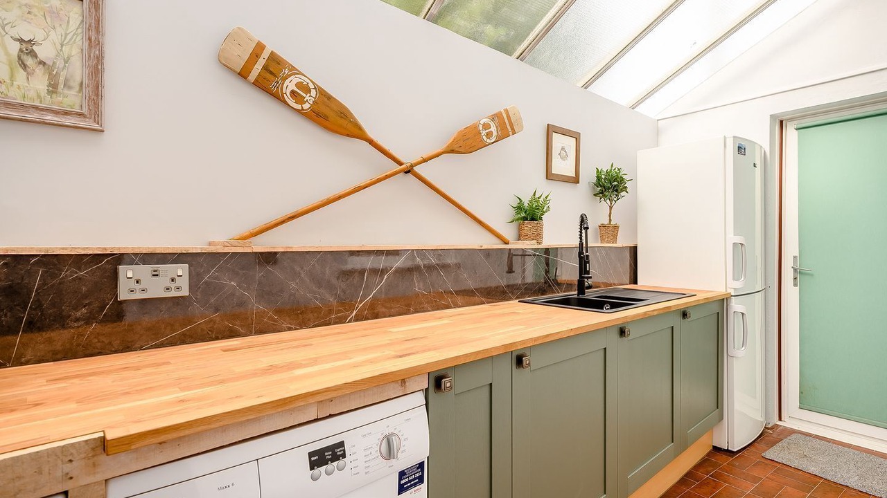 Photo of Others in East Woodyates