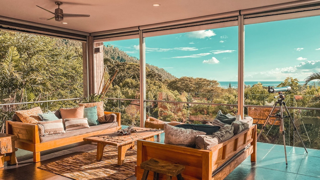 Photo of Others in Downtown Honolulu