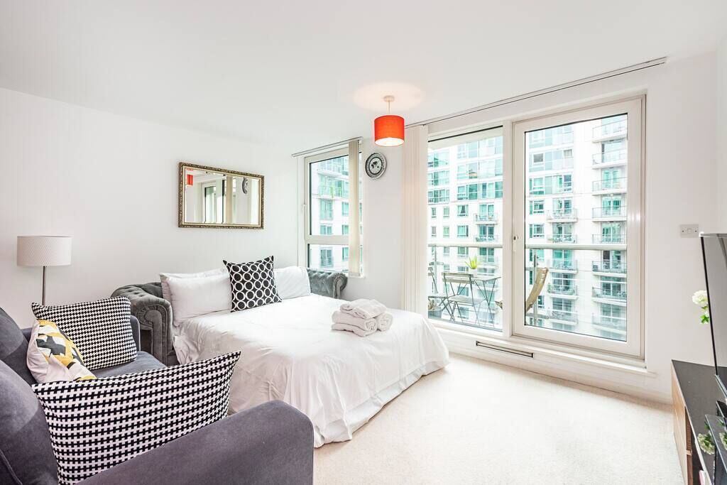 Photo of Others in Vauxhall