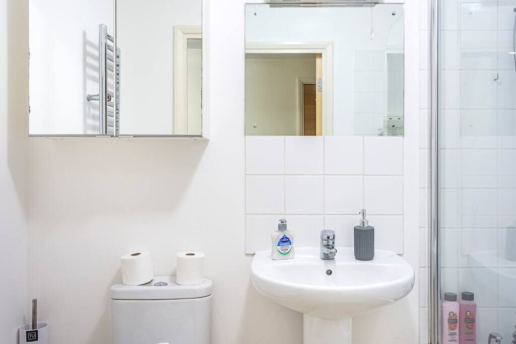 Photo of Others in Vauxhall