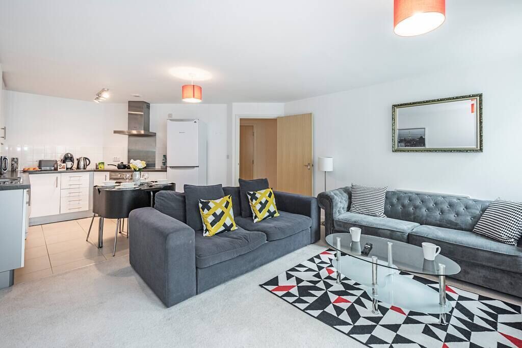 Photo of Others in Vauxhall