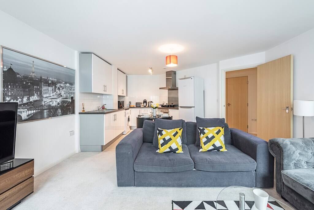 Photo of Others in Vauxhall