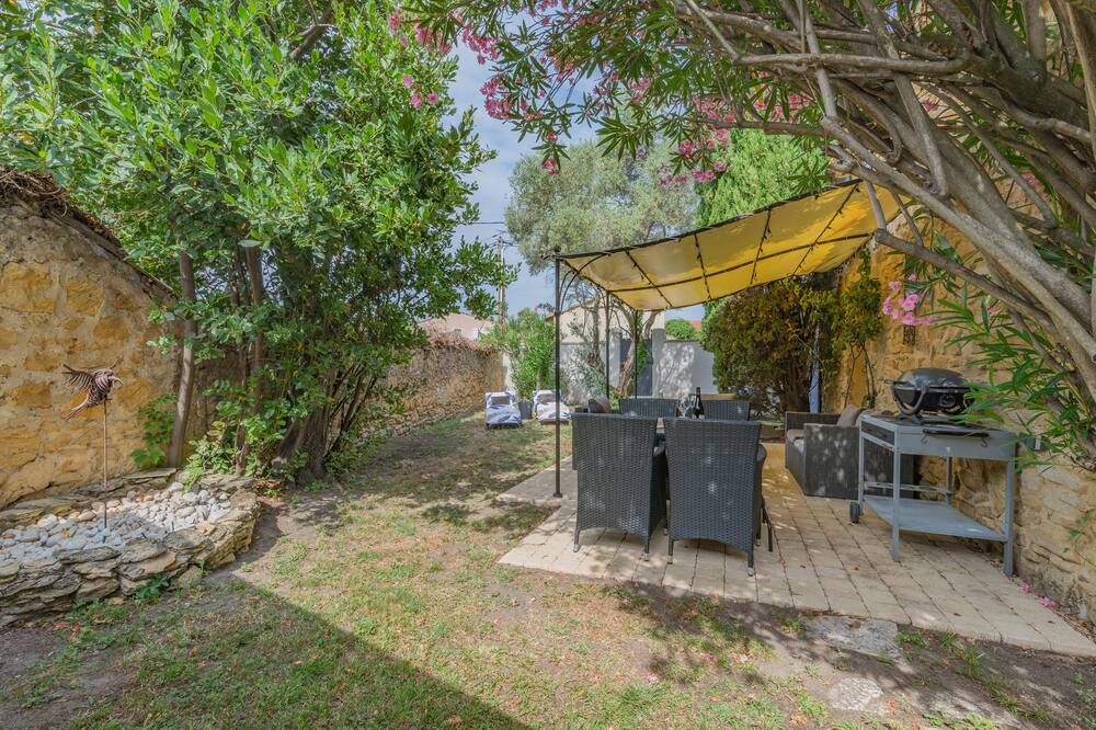 Photo of Outdoor in Piolenc
