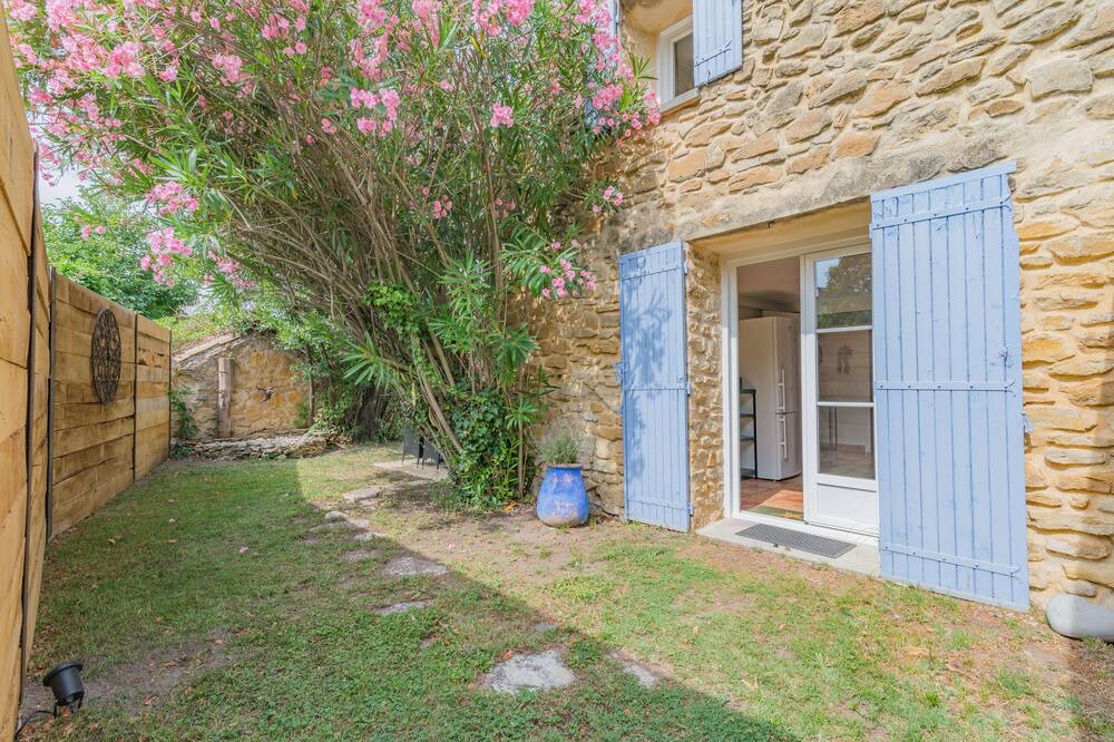 Photo of Outdoor in Piolenc