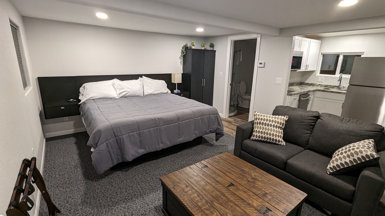 Photo of Bedroom in Saratoga