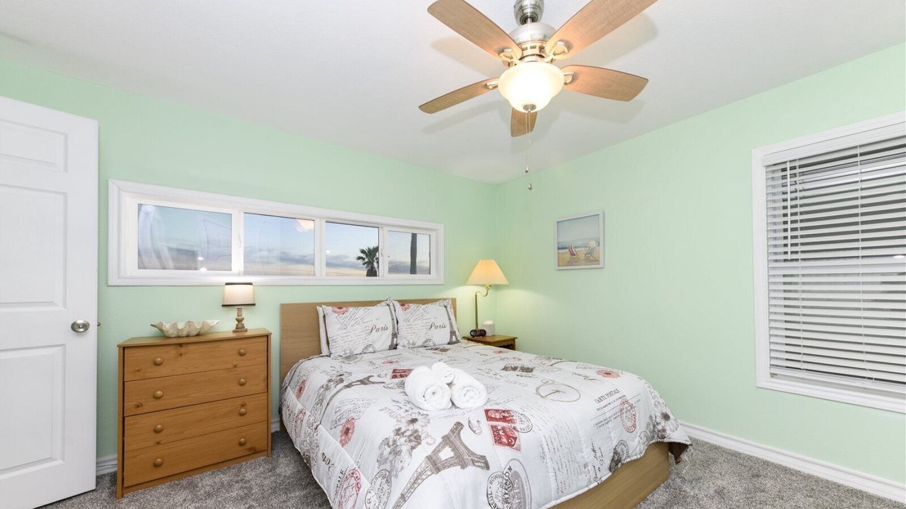 Photo of Bedroom in City-by-the Sea