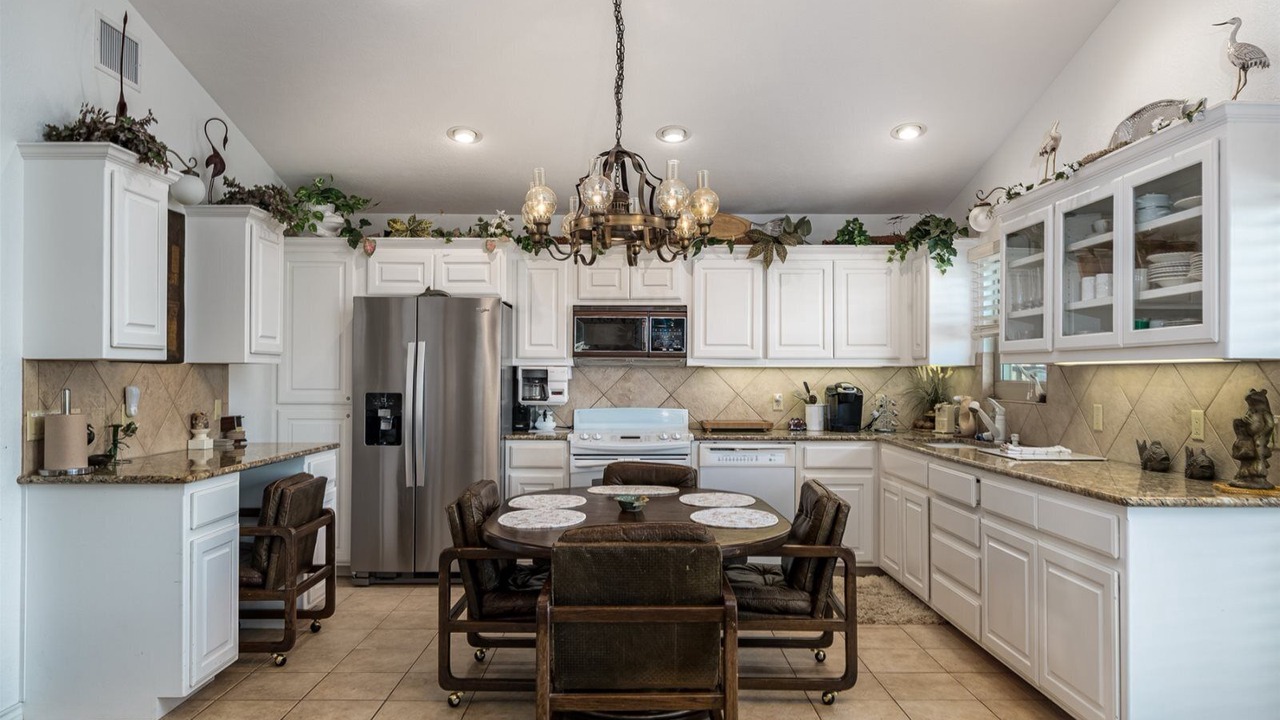 Photo of Kitchen in City-by-the Sea