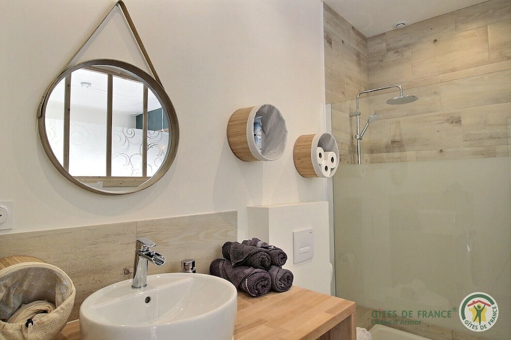 Photo of Bathroom in Plouagat