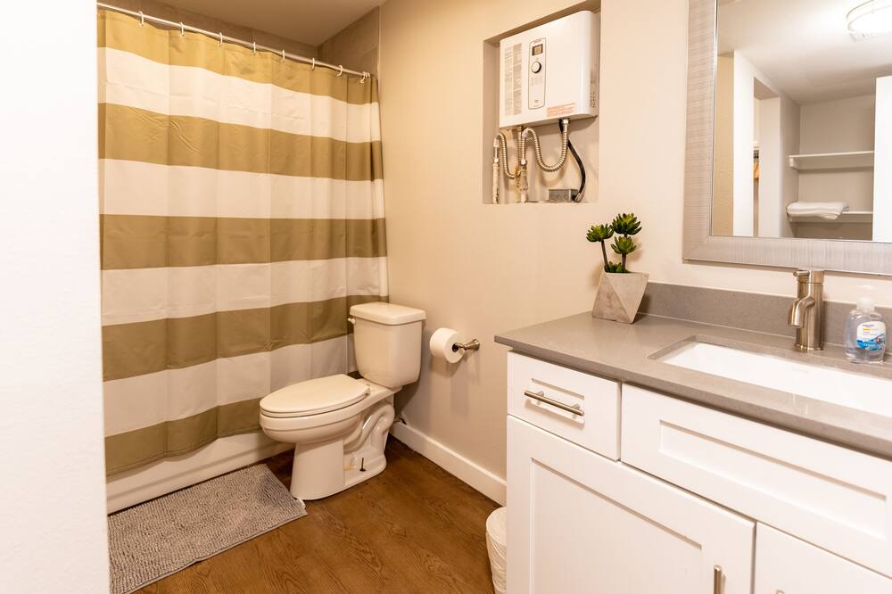 Photo of Bathroom in University Hills and Windsor Park
