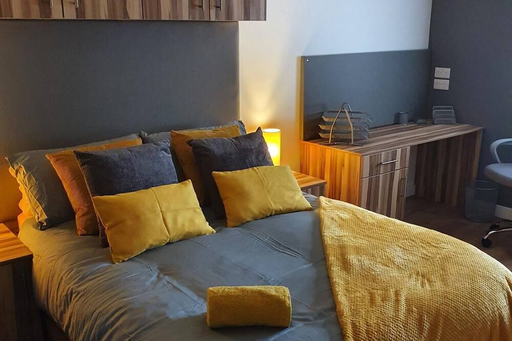 Photo of Others in Huddersfield