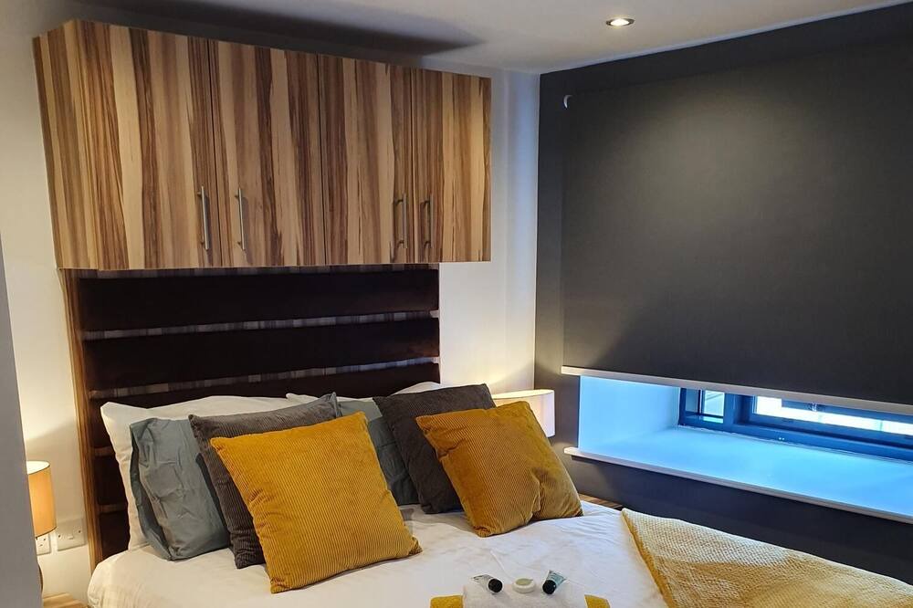 Photo of Others in Huddersfield