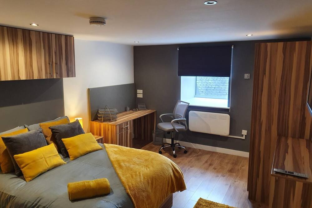 Photo of Others in Huddersfield