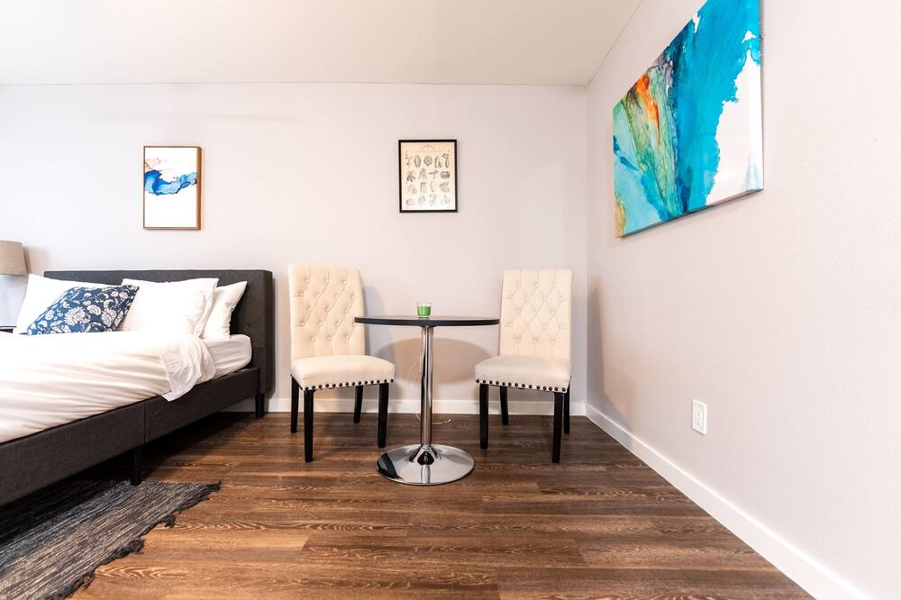 Photo of Bedroom in University Hills and Windsor Park