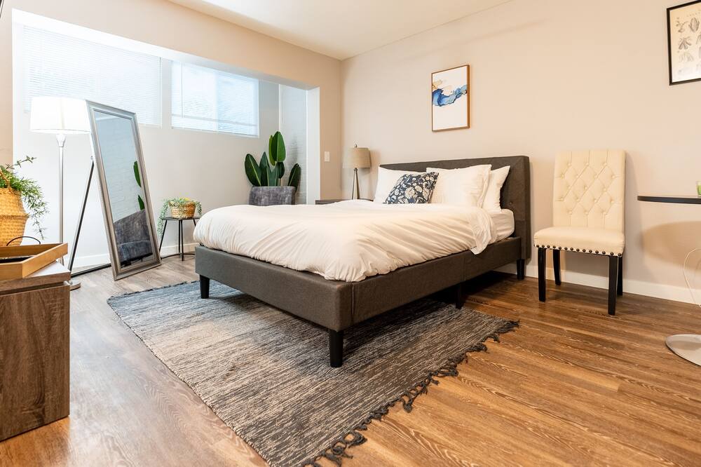 Photo of Bedroom in University Hills and Windsor Park