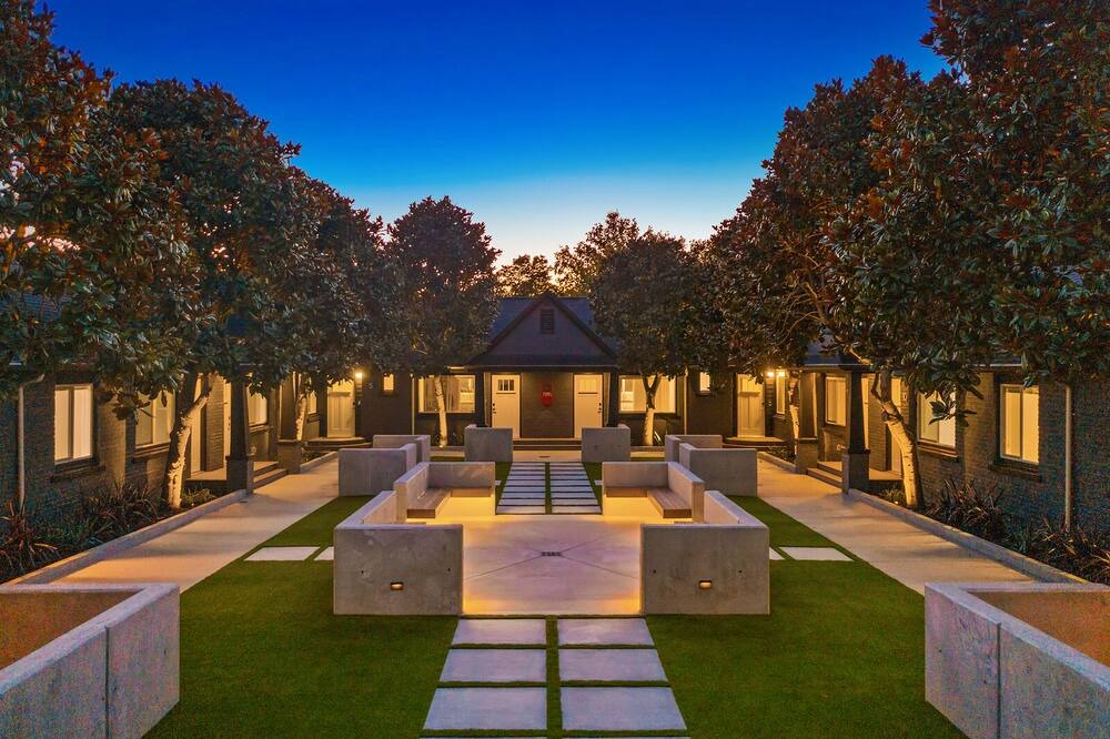 Photo of Outdoor in Central District