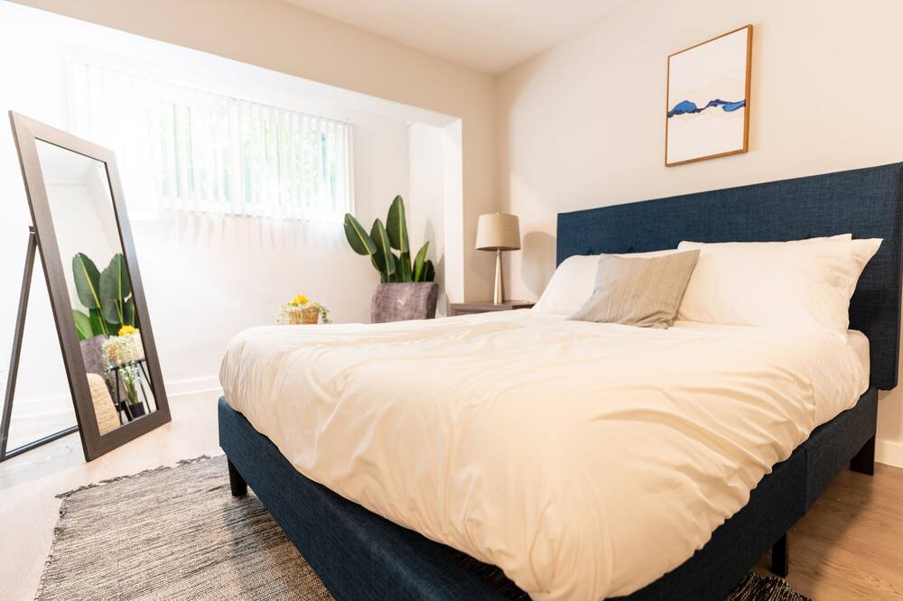 Photo of Bedroom in University Hills and Windsor Park