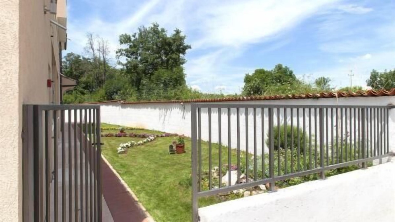 Photo of Outdoor in Cere