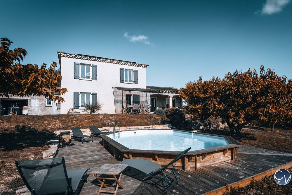Photo of Outdoor in Issirac