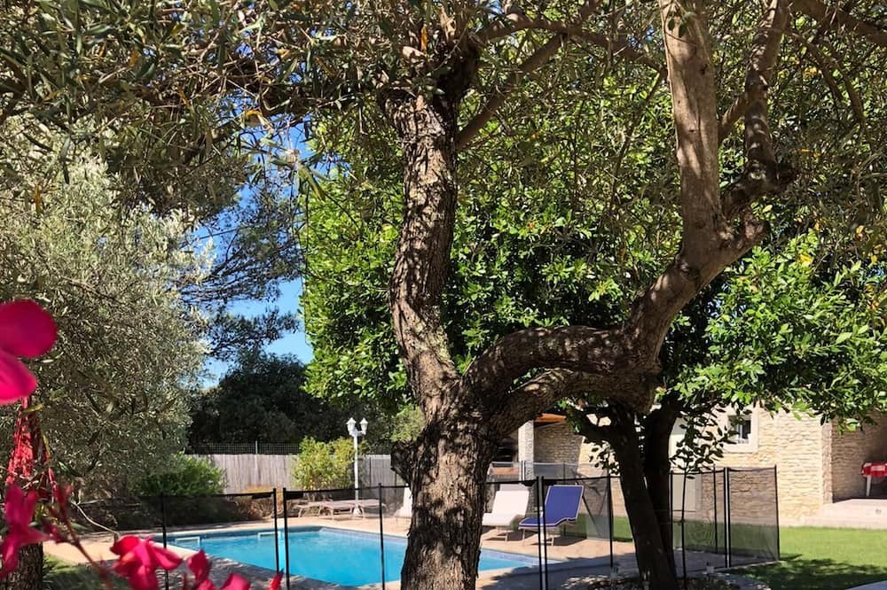 Photo of Outdoor in Milhaud