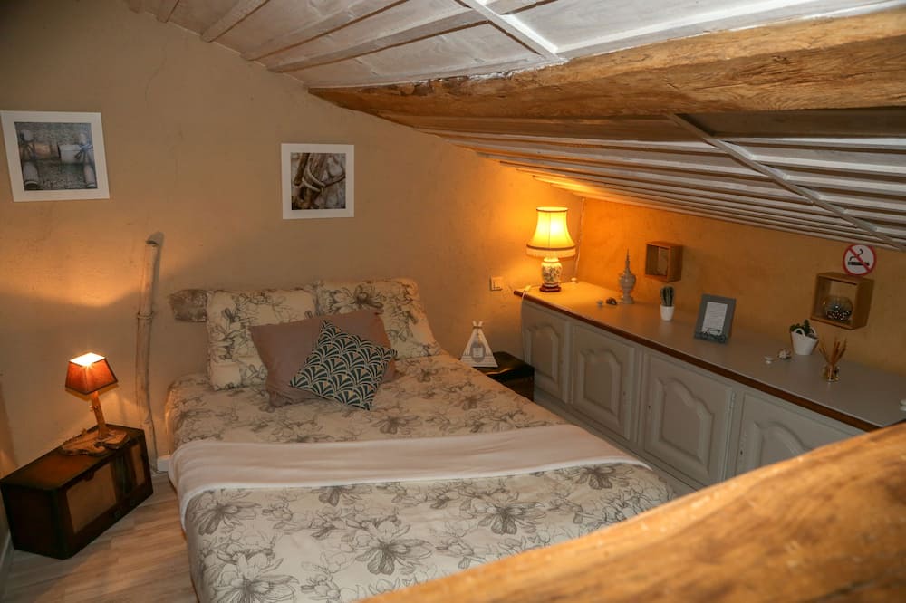 Photo of Bedroom in Saint-Juire-Champgillon
