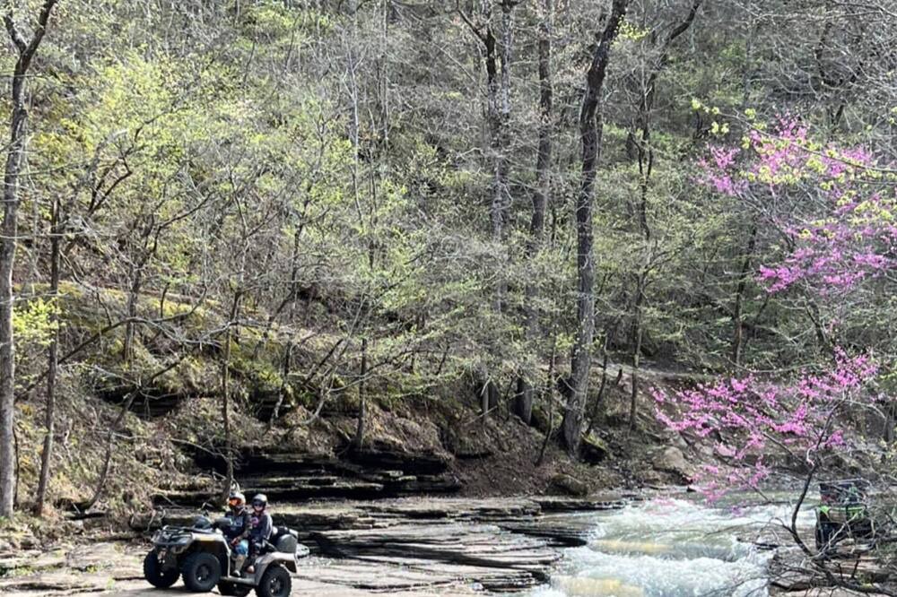 Photo of Outdoor in Combs