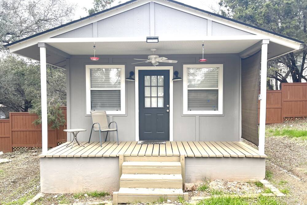 Photo of Outdoor in Cardinal Hills